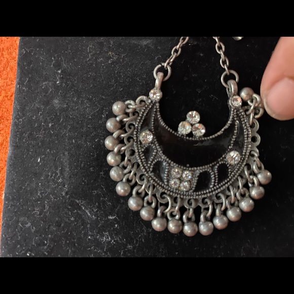 Earrings - Picture 2 of 4